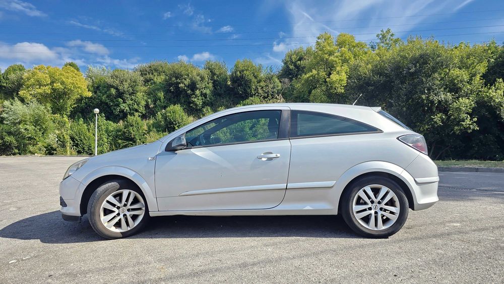 Opel Astra Hgtc de 2008