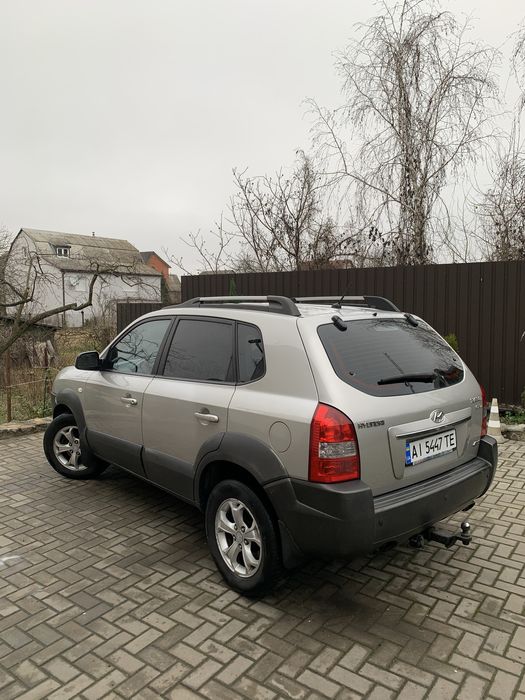 Hyundai Tucson 2008 дизель 4/4 автомат