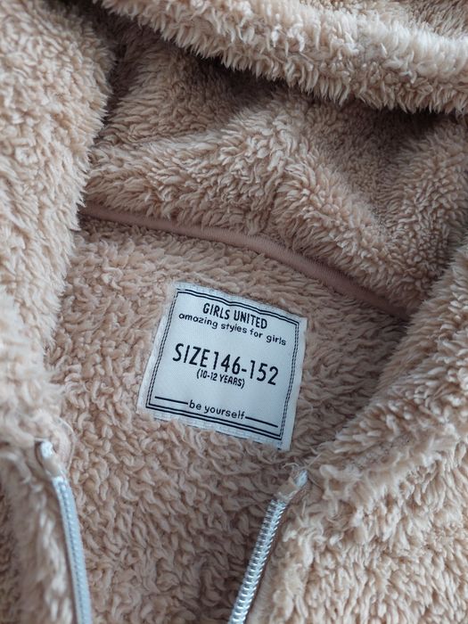 Futrzana bluza z kapturem