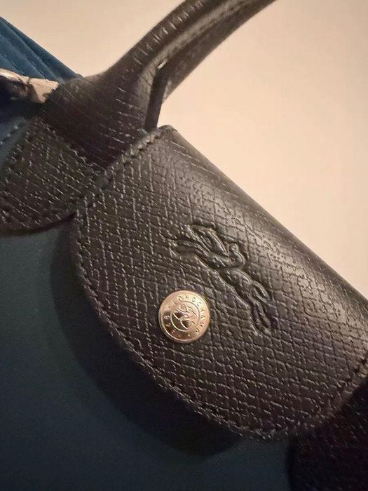 100% authentic Longchamp Le Pliage Cuir Handbag