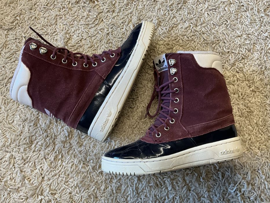 Сапожки  Adidas Primaloft 38 р.