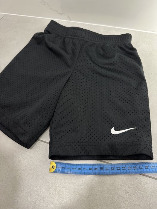 Spodenki nike czarne szorty do ćwiczeń dla chłopca 110-116cm