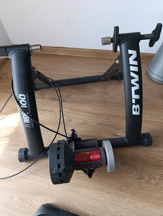 Trenażer B'twin inride 100