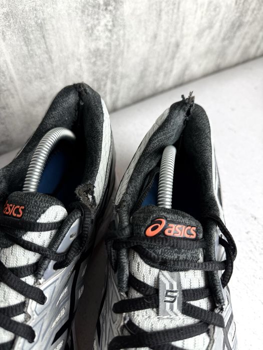 Кросівки чоловічі Asics GT-2000 5 46(29)