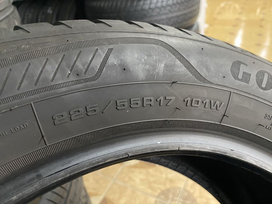 225/55/17 101W GOODYEAR Vector 4 Season