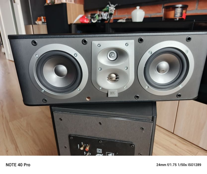 Subwoofer aktywny jbl