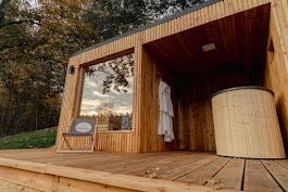 Domek z jacuzzi i sauną na Roztoczu- cisza, natura, relaks