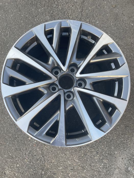 Диск литой Lexus R17 5х114.3