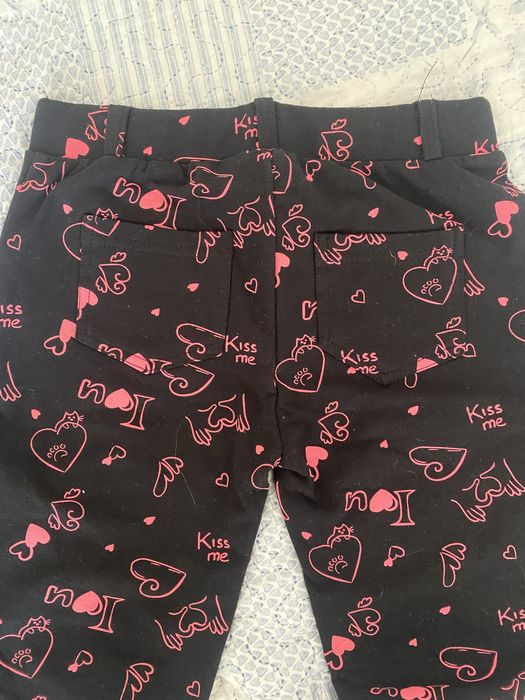 Нові штани для дівчинки