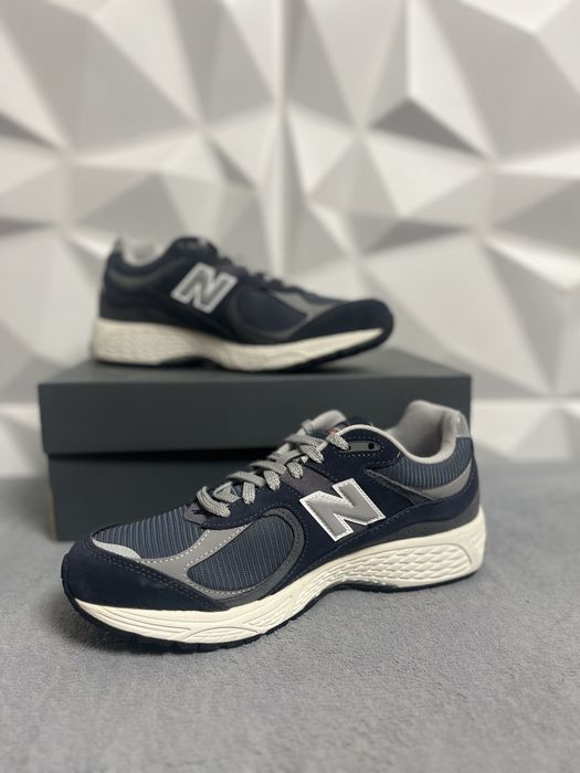 Męskie New Balance 2002R