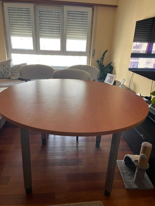 Mesa de jantar redonda