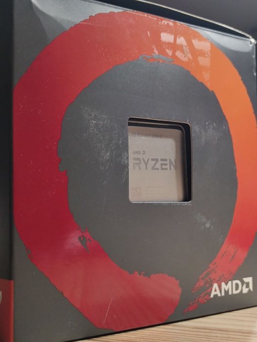 Продам процесор AMD Ryzen 7 2700X