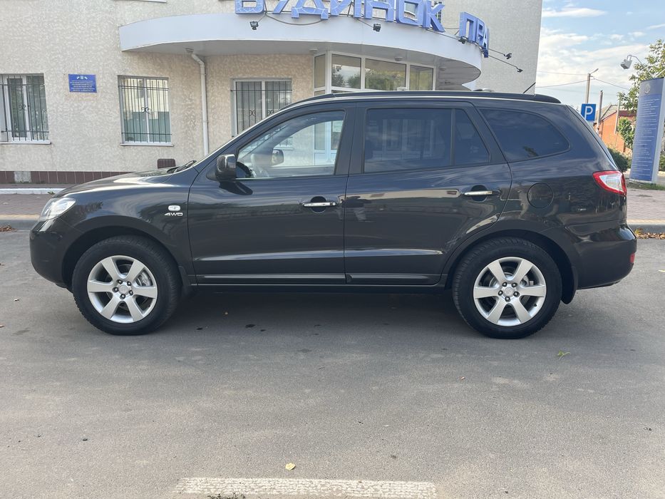 Продам Hyundai Santa Fe