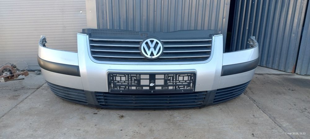 Zderzak przedni Passat B5 lift LA7W