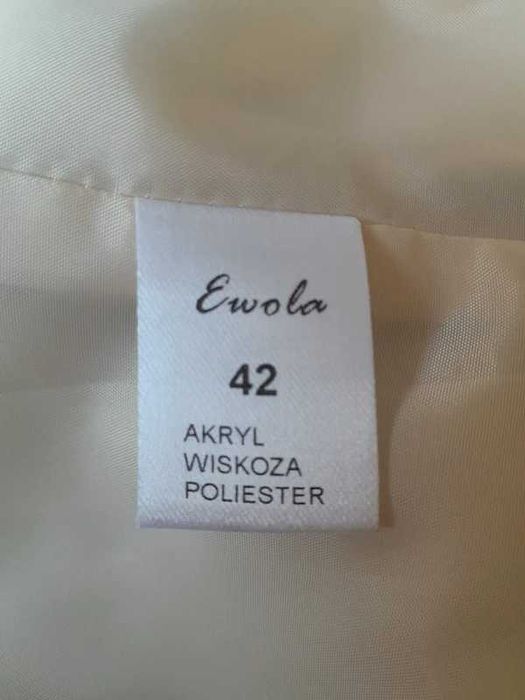 Piękny żakiecik 42