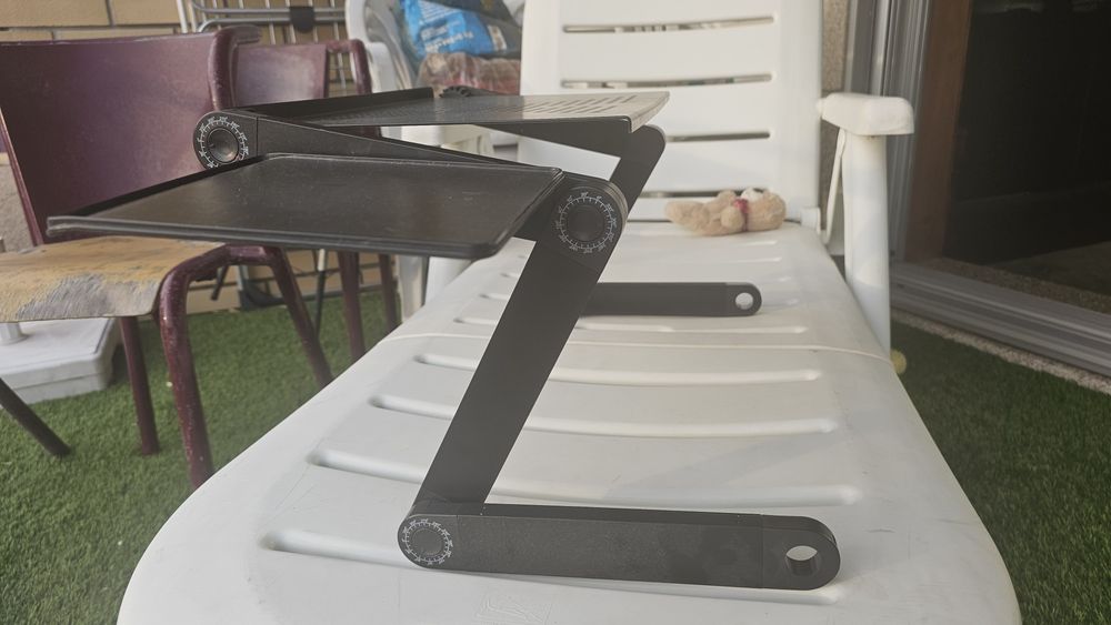 Vendo mesa articulada para pc