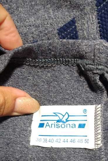 Жіночий фітнес-костюм arisona.