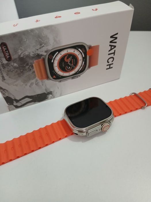 Smartwatch srebrny