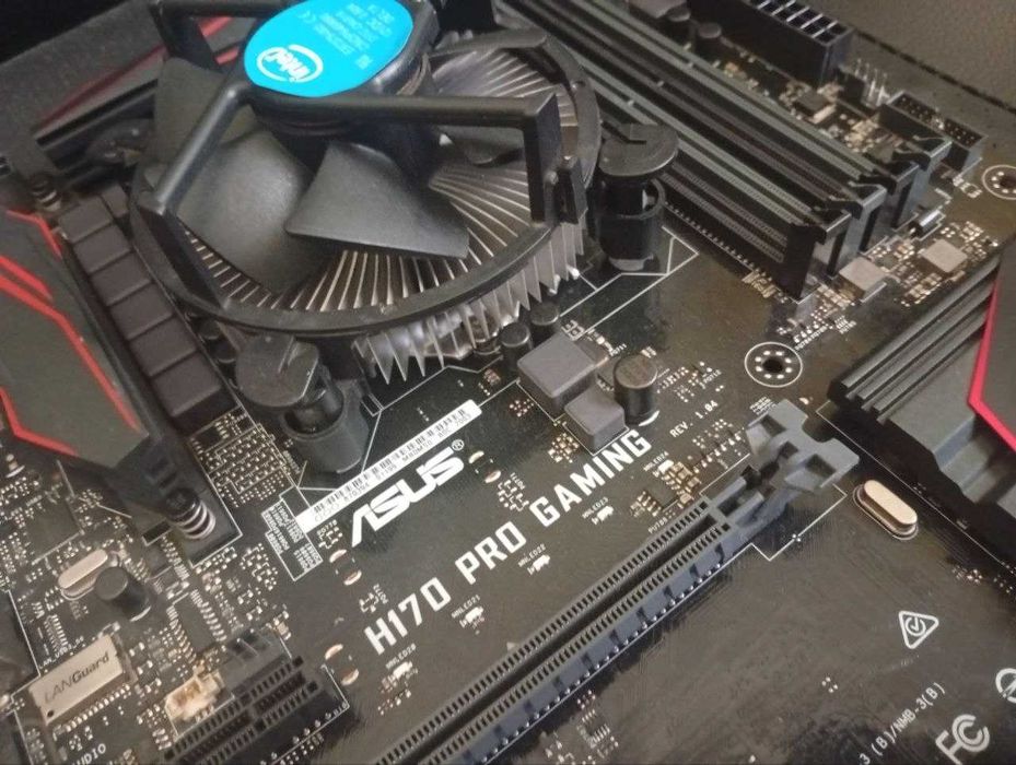 Asus H170 Pro Gaming+ 1260L v5 ( i7 6700 )