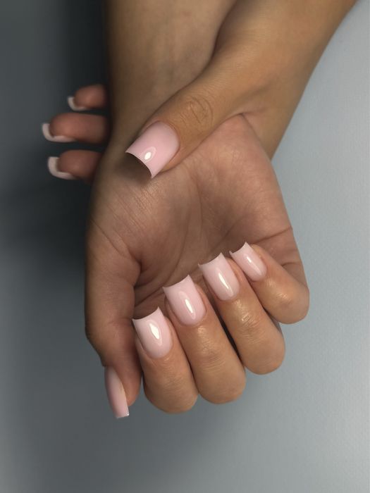 Манікюр, педикюр, подологія, брови, вії