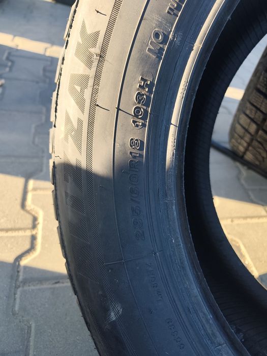 235/60r18 Bridgestone blizzak lm -80 Evo zima 4 szt nr Z 73