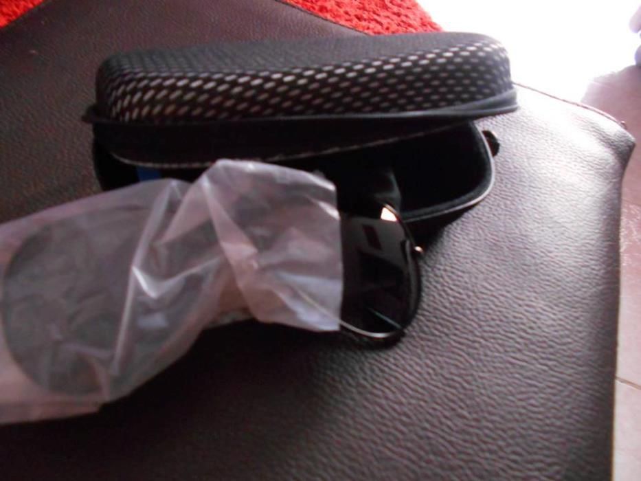 oculos sol em caixa original