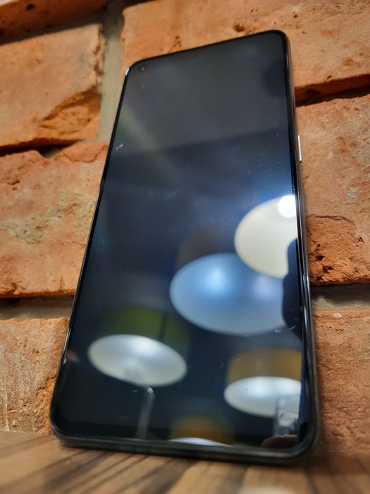 Telefon REALME GT 5G żólty stan bardzo dobry