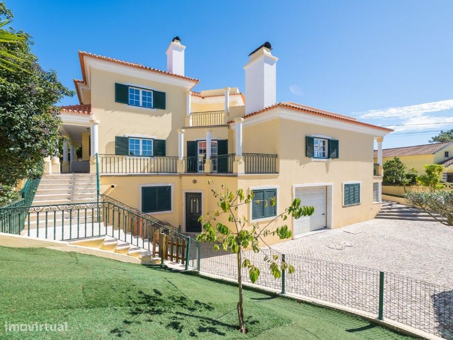 DESLUMBRANTE! INDEPENDENTE (isolada). Excelente qualidade de constr...