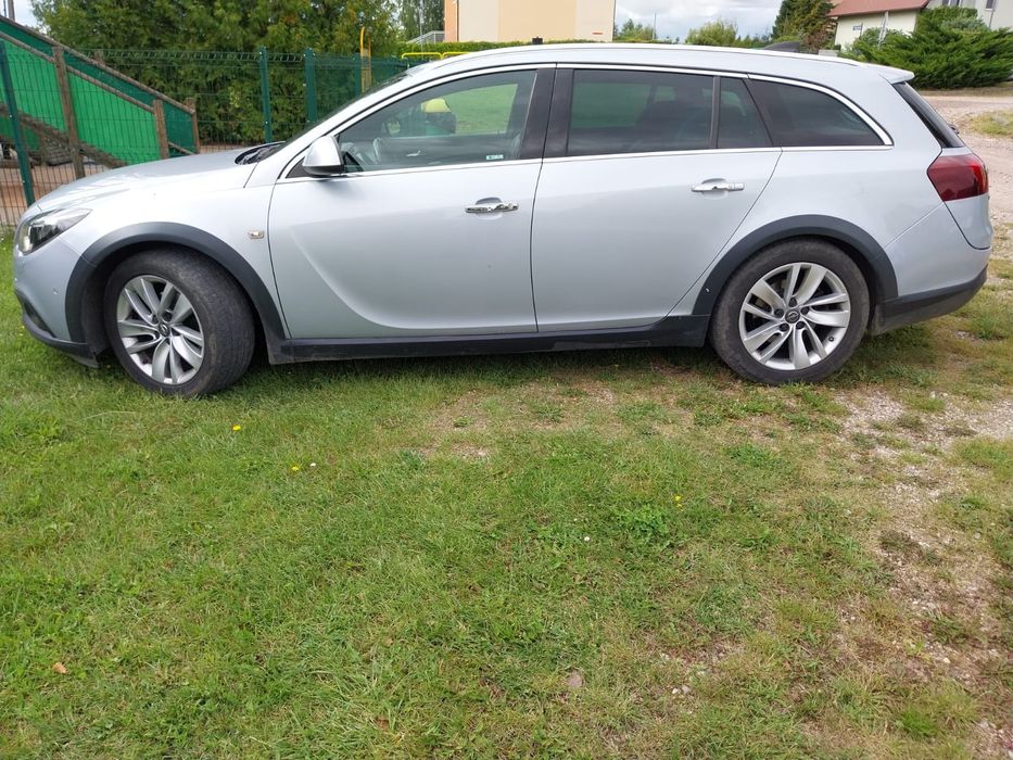 Opel Insignia 4x4 na full wypasie 2.0 2016r.