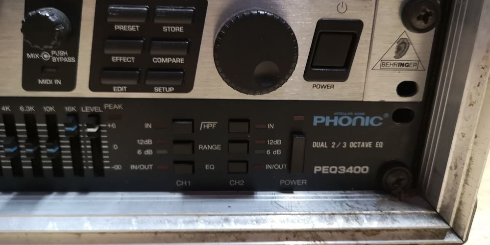 Equalizador gráfico phonic peq3400