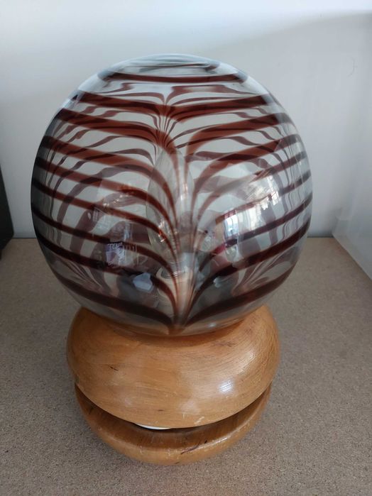 Par de Candeeiros de Mesa Vintage em Vidro Trabalhado e Base em Madeira