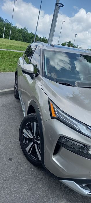 Nissan ROGUE Platinum