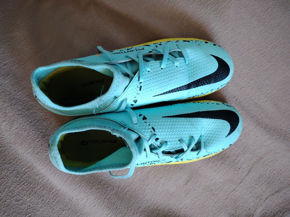 Korki Nike Phantom ze skarpetą rozmiar 40 Ag/Mg cena do negocjacji
