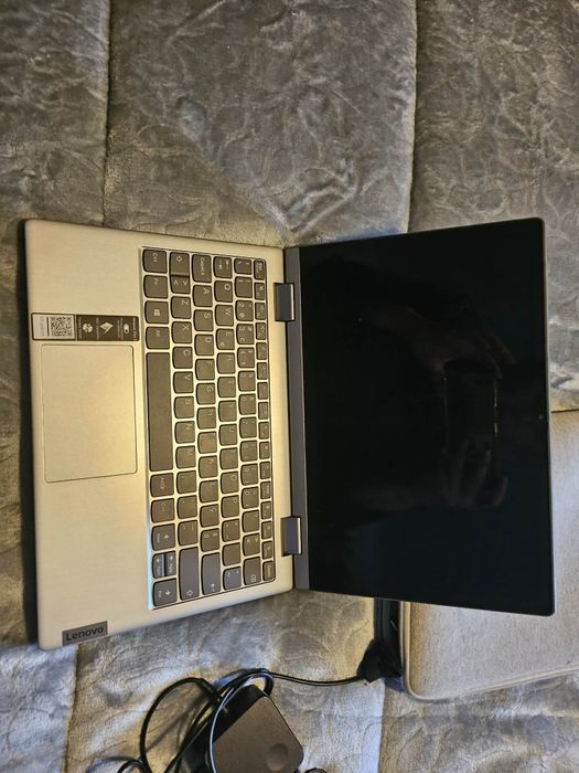 Portátil Lenovo Flex 3