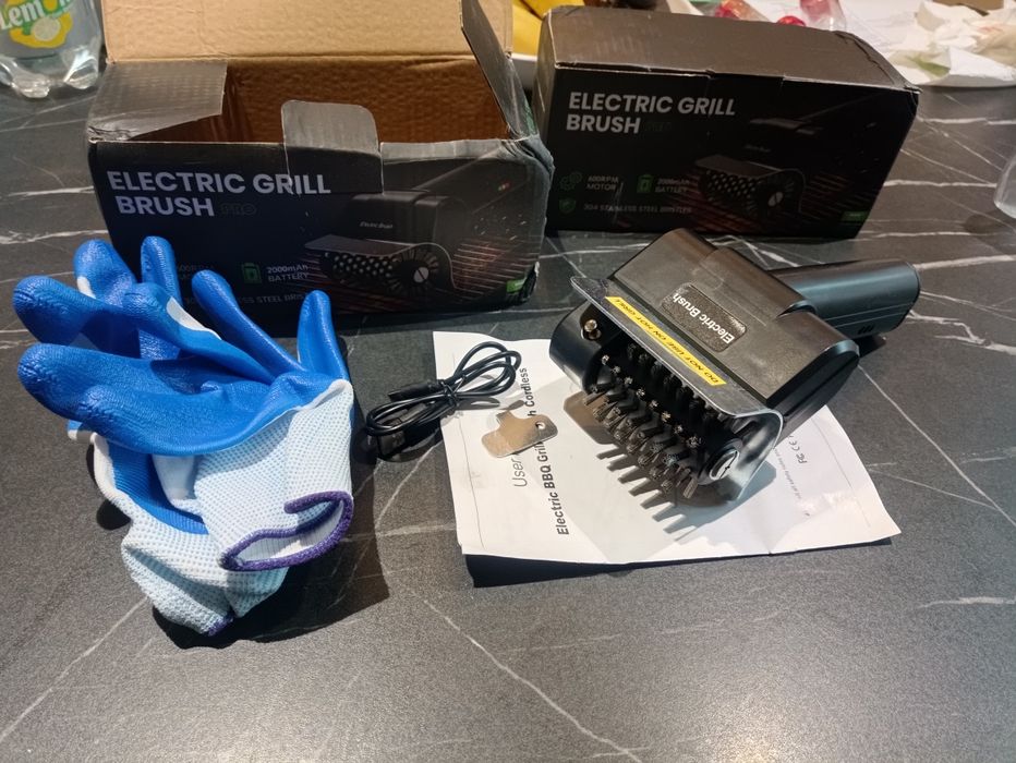 Elektryczna szczotka do czyszczenia grilla