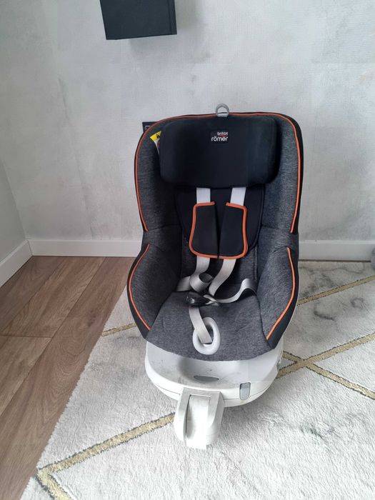 Fotelik samochodowy britax romer dual fix