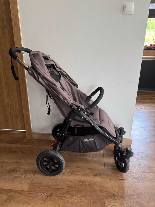 Valco Baby Snap 4 Sport VS – lekki wózek spacerowy z pompowanymi kołami