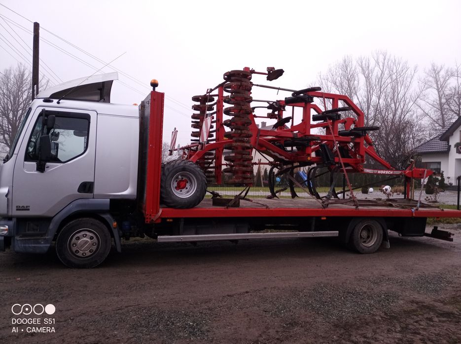 Auto laweta transport samochodowy