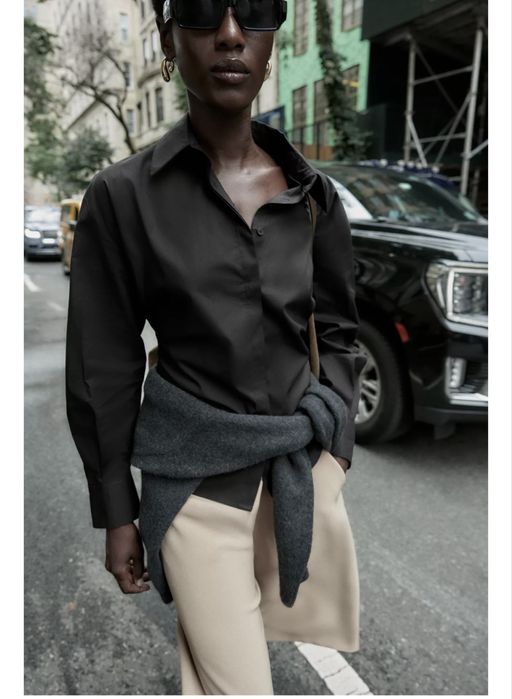 Сорочка zara чорна з червоною ниткою