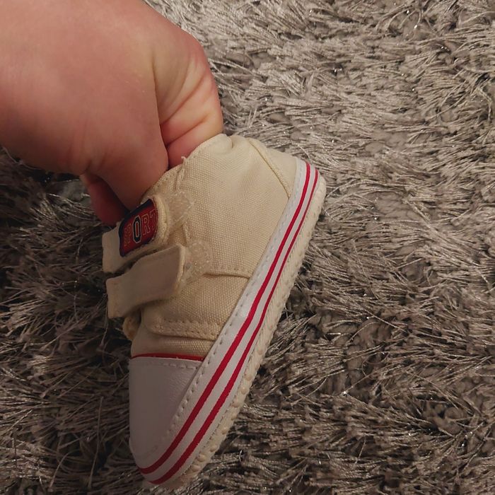 Buciki Trampki niechodki na 3-6 miesięcy