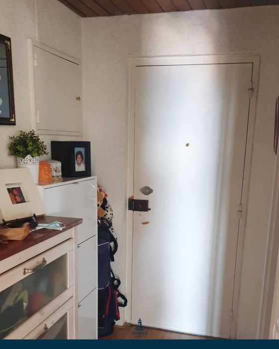 T0 no 9.º Andar com Vista Mar Deslumbrante e Varanda Ampla