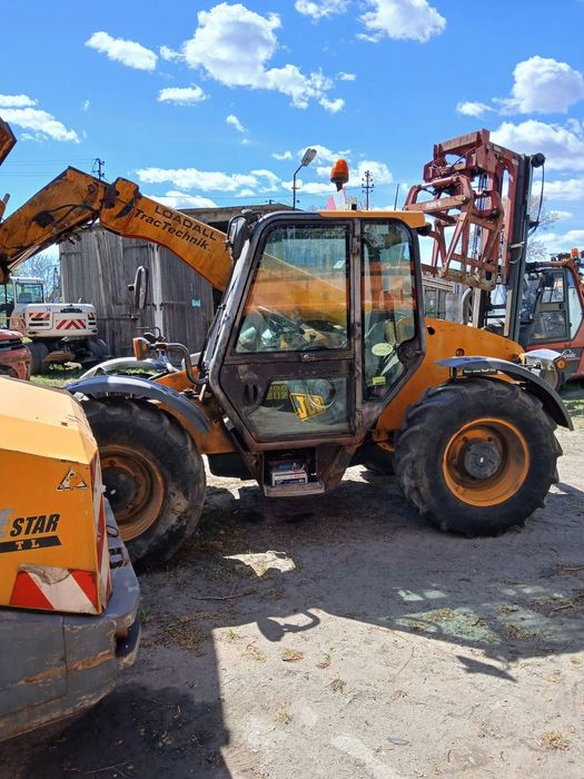 JCB 526 Agri  JCB 526