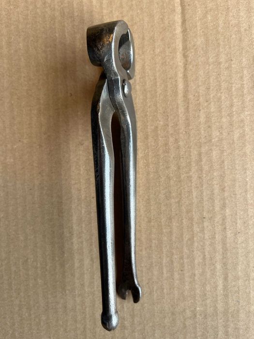 Turquês antiga inglesa com garra marca Elliott-Lucas Ltd