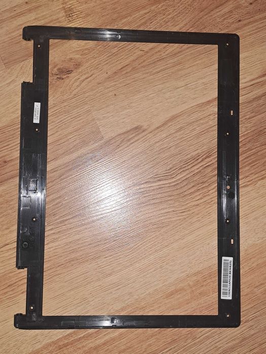 Ramka matrycy Asus x53s