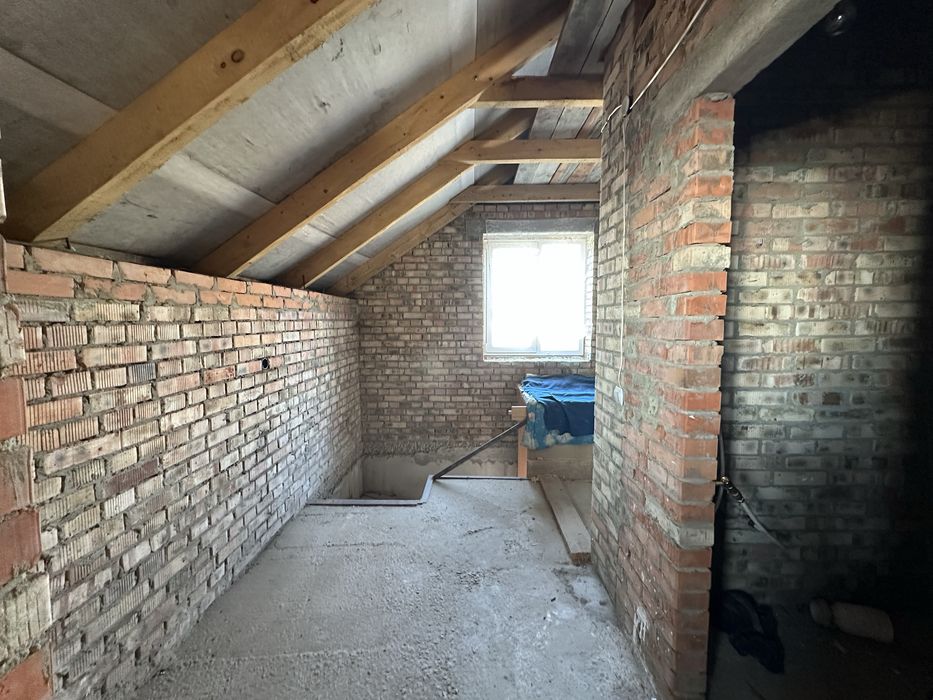 Продаж окремостоячого будинку в Оброшине