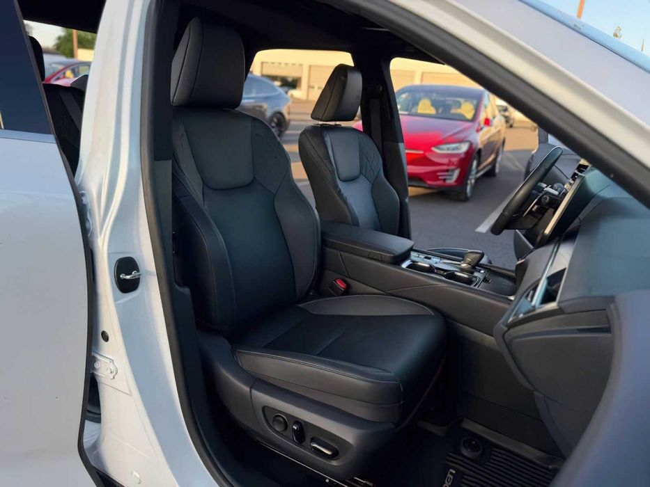 Lexus RX 350h      2023