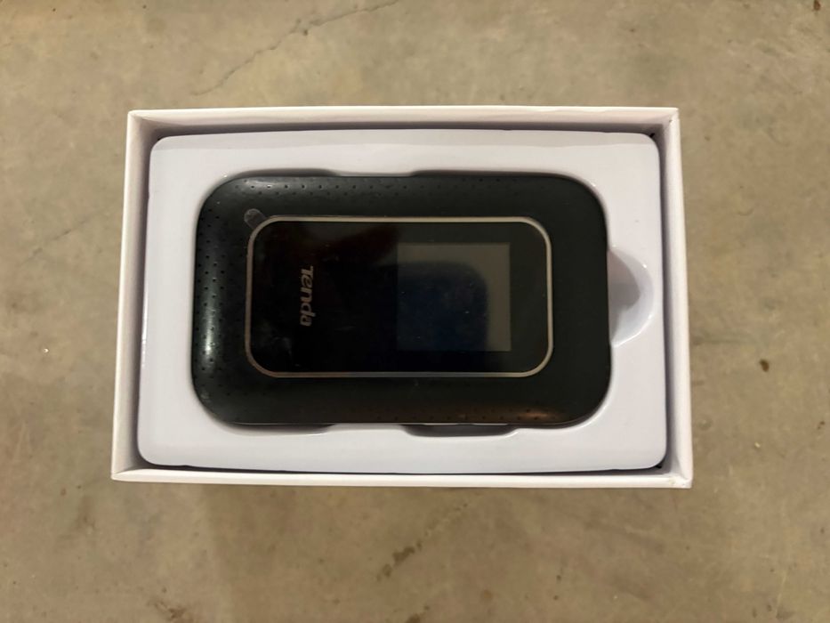 Router TENDA 4G185 V2