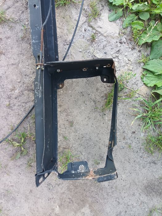 Телевізор с панелью