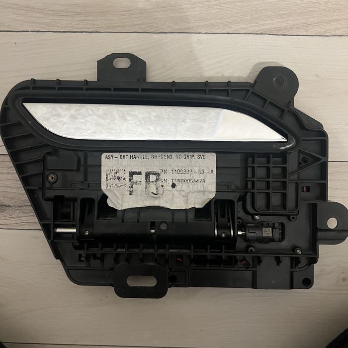 Tesla model S ручка задня права gen.3