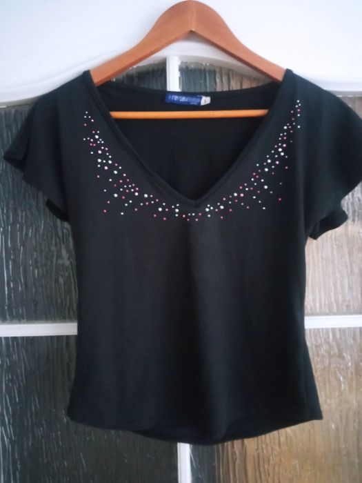Bluzka ze zdobieniami